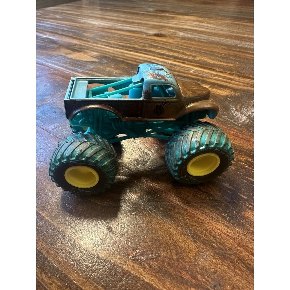 Monster Jam Whisplash Mud Blasters‎ Color Change Monster Truck Hot Wheels 1:64
